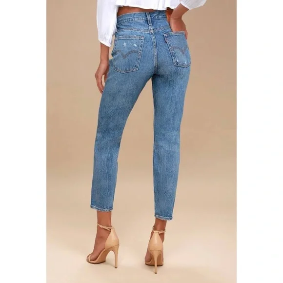 Levi's Wedgie Button Fly Jeans Mid Rise Distressing size 24 - Picture 3 of 7